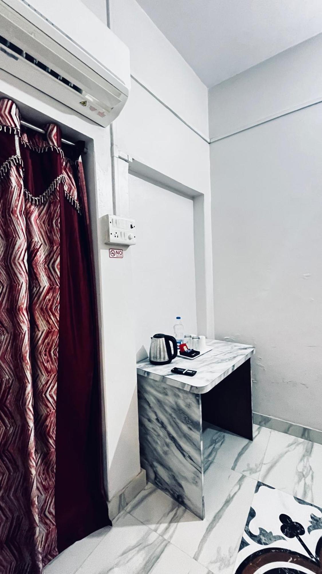 Hotel Vibe N Joy Varanasi Exterior foto